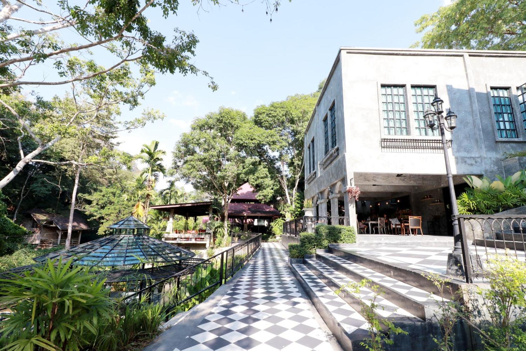 Capital O 464 At Nata Chiangmai Chic Jungle Hotell Mae Rim Eksteriør bilde